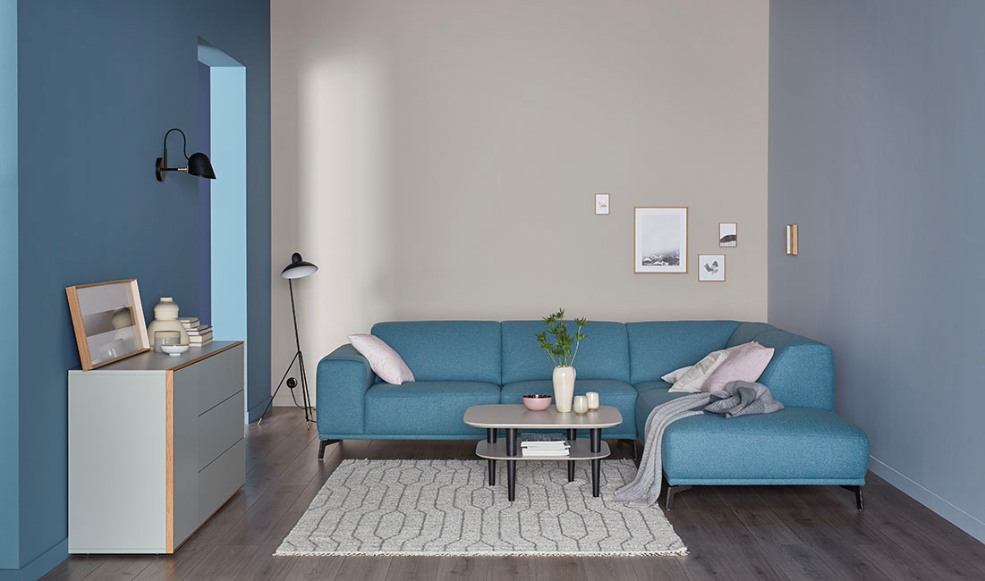 "All-Over-Look" von Wand und Möbelstück
