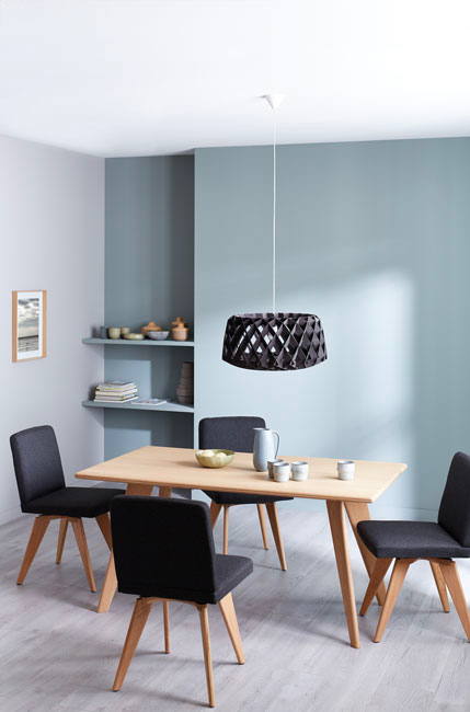 Wandfarbe und Raumtiefe im Esszimmer