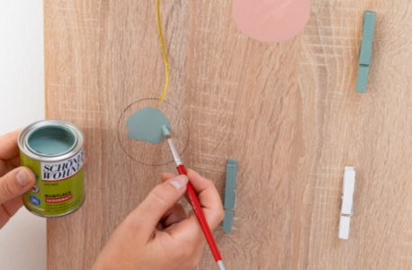 Untergrund verzieren mit Lack