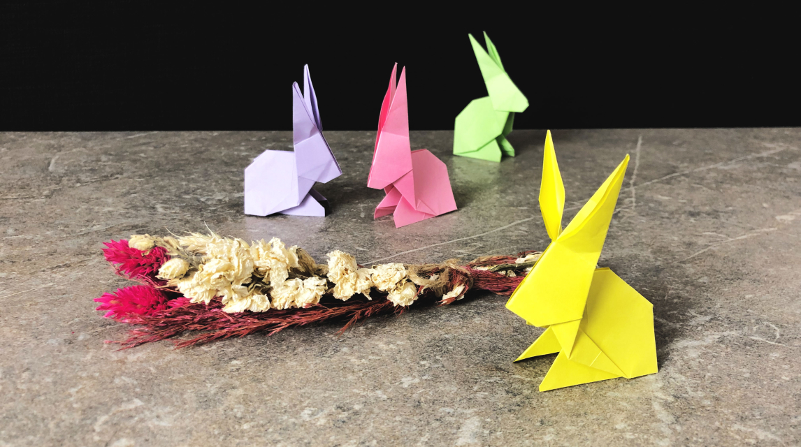 Selbstgebastelte Origami-Hasen