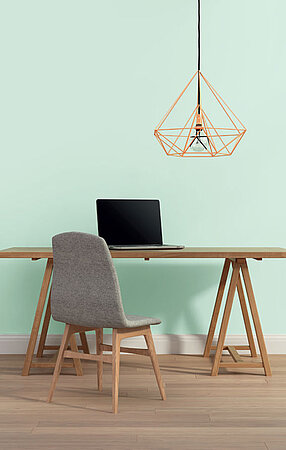 Spa-Blau Wand mit Laptop